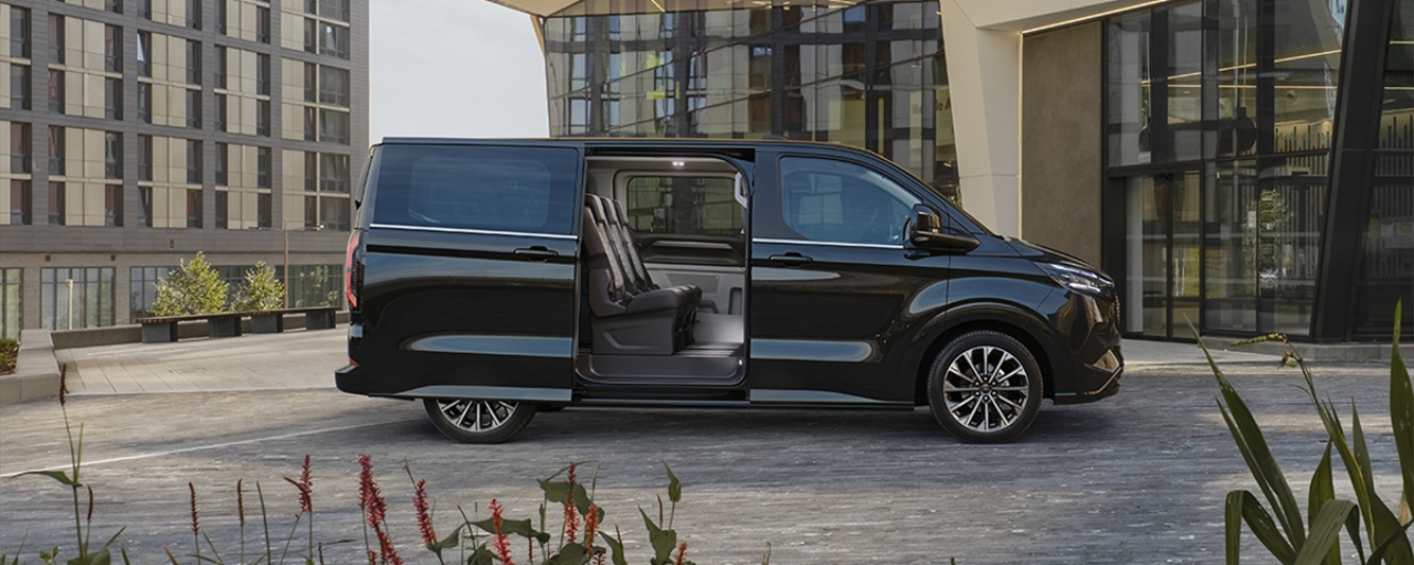 Ford E-Tourneo Custom leasen